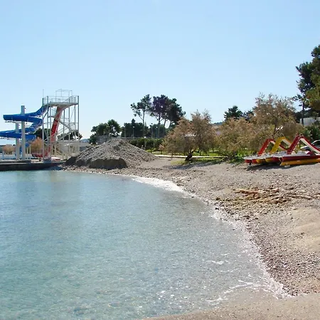 Διαμέρισμα Karlo *