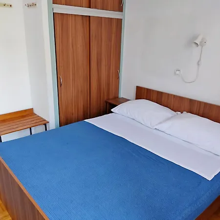 Karlo Apartamento Supetar