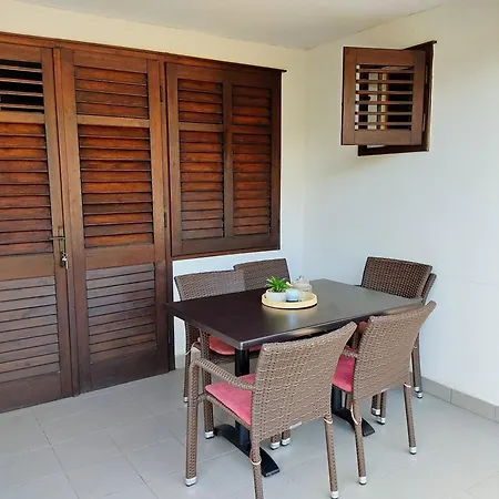 Apartament Karlo *